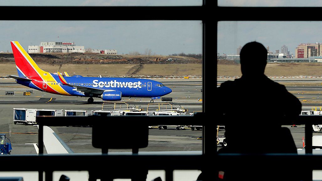 Why American and Southwest Airlines Canceled Thousands of Flights – Texas  Monthly