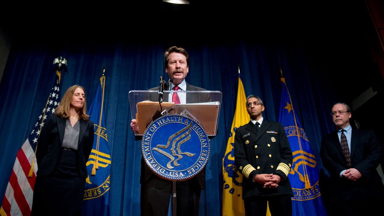 Biden menunjuk mantan kepala FDA California untuk memimpin agensi lagi