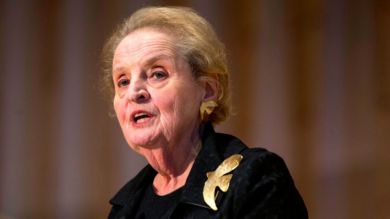 Madeleine Albright, 1st female secretary of state, dies