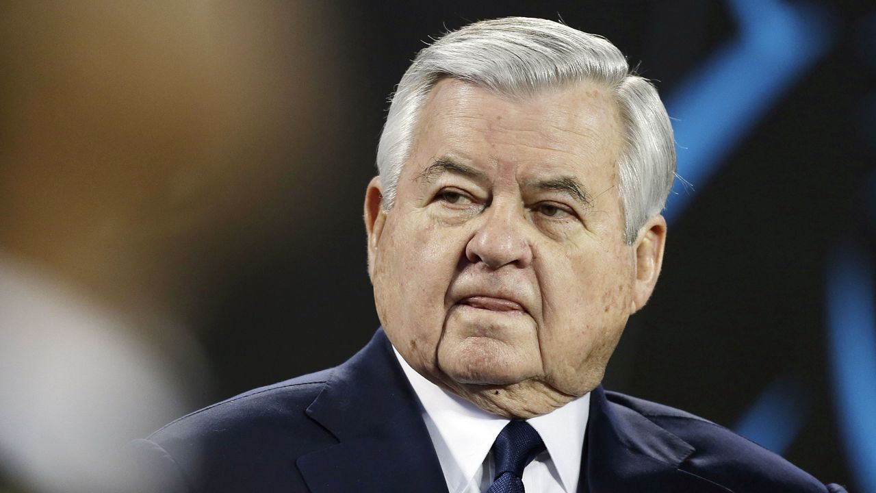 Carolina Panthers founder, former owner Jerry Richardson died