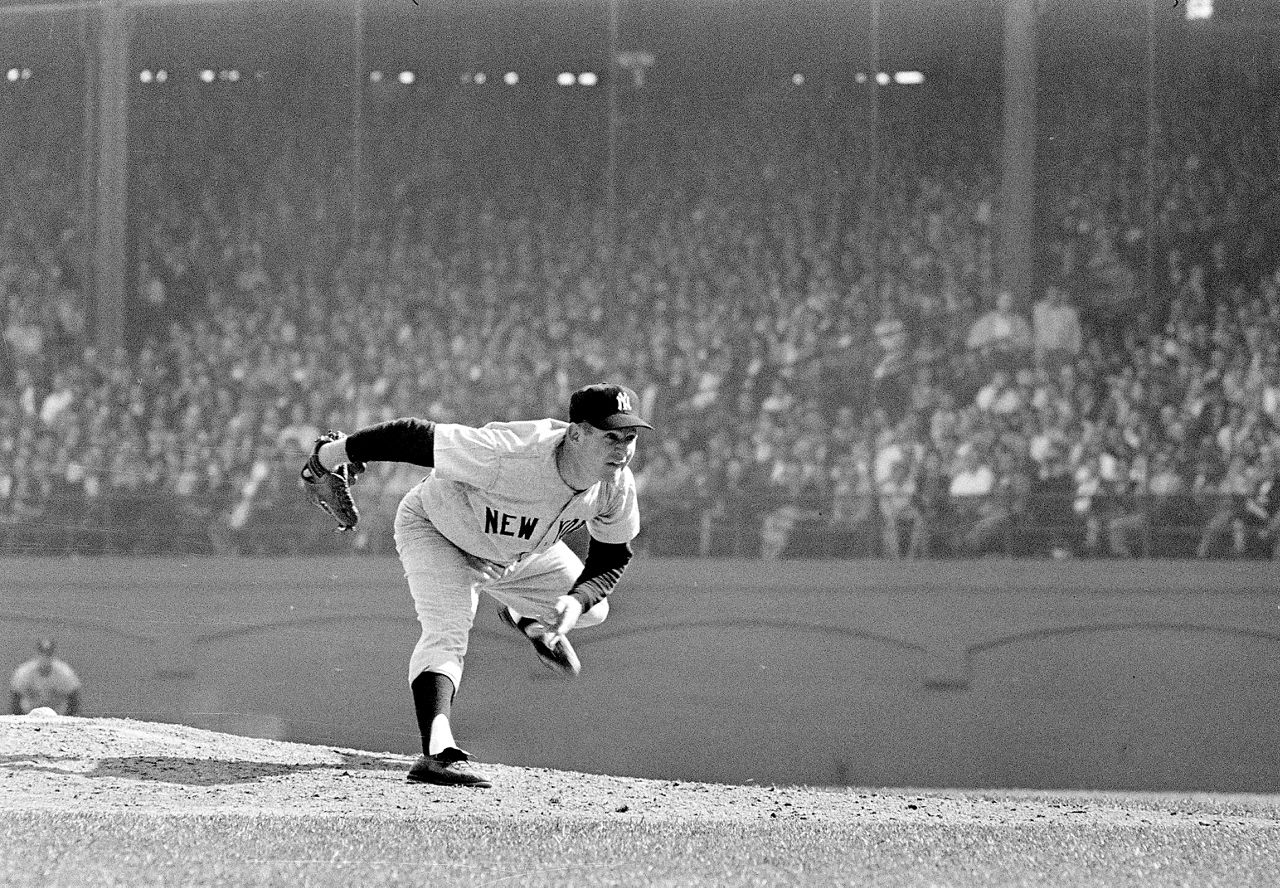 Whitey Ford, Yankees legend and Hall of Famer, dies at age 91