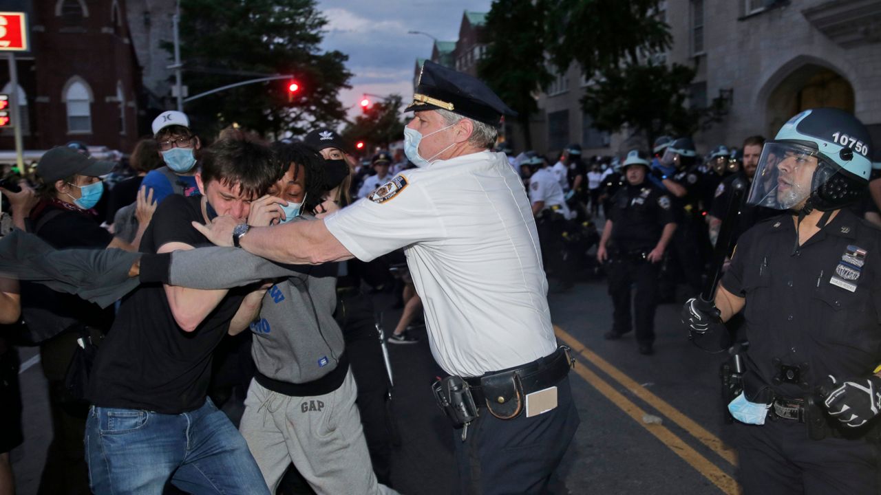 NYPD Used Excessive Force on George Floyd Demonstrators - Vimarsana News