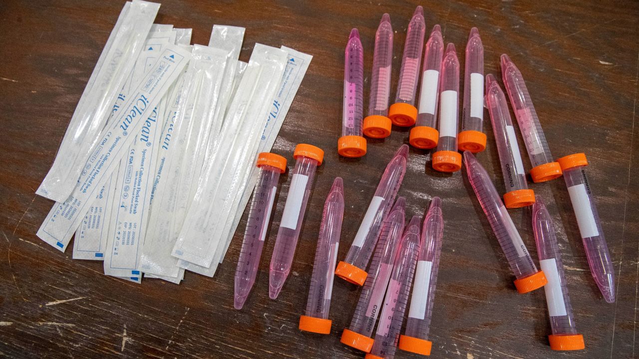 Officials: NYC resident tests positive for omicron variant - Vimarsana News