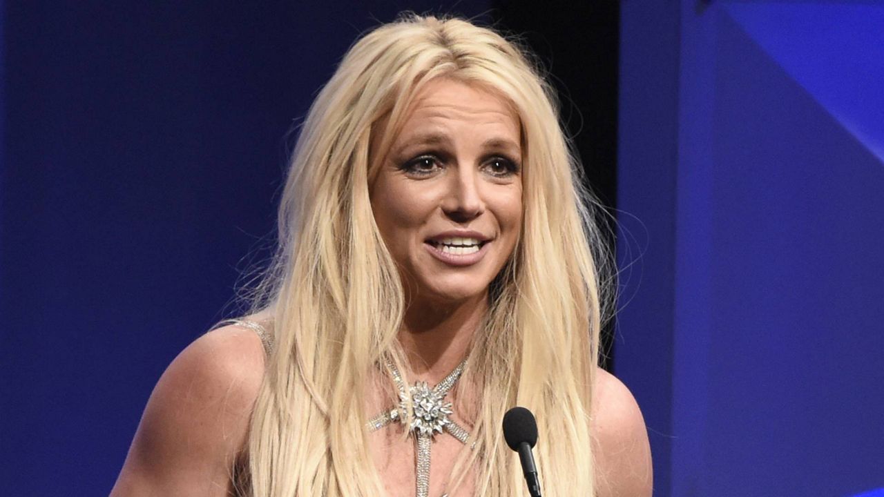 Britney Spears accepts the Vanguard award at the 29th annual GLAAD Media Awards at the Beverly Hilton Hotel in Beverly Hills, Calif. on April 12, 2018. (Chris Pizzello/Invision/AP)  