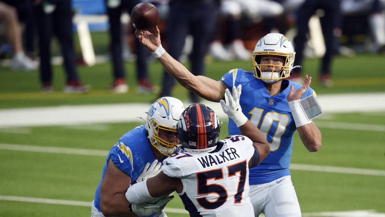 Michael Badgley's FG on final play propels Los Angeles Chargers