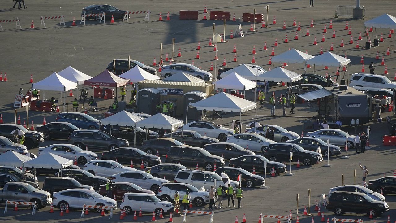 L.A. is opening a coronavirus testing site at Dodger Stadium - Los