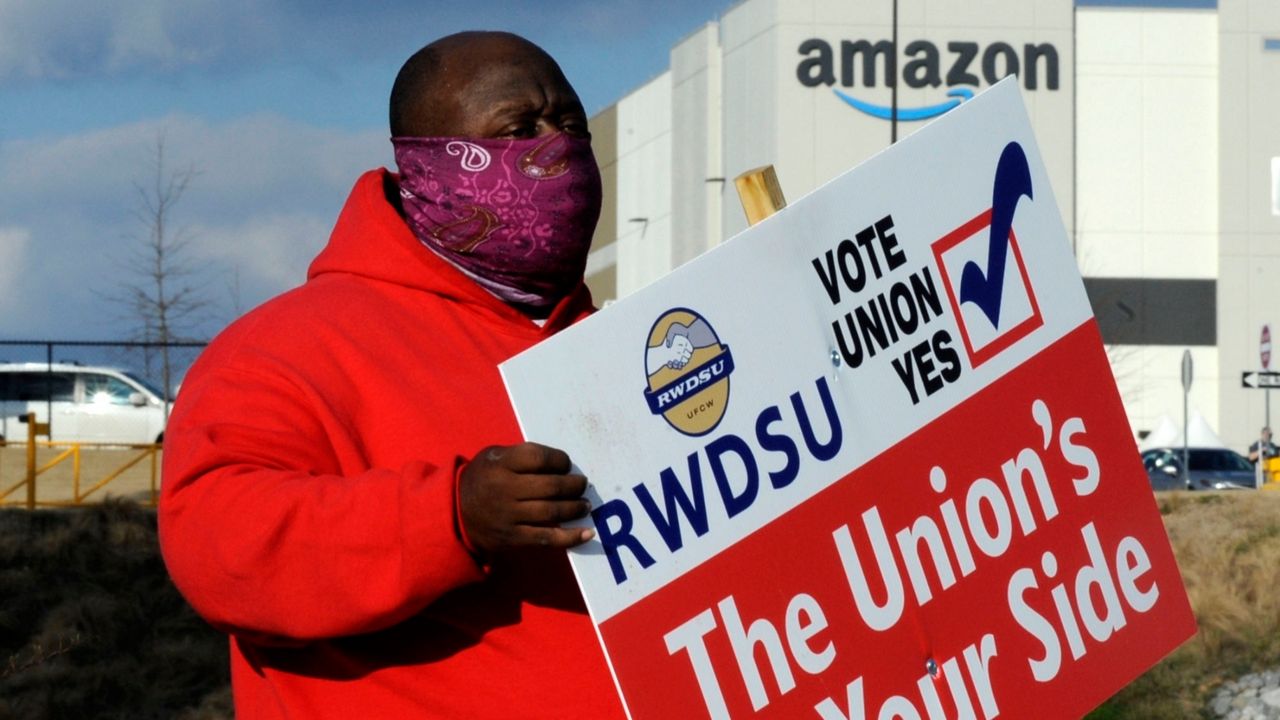 New report shows union workers get better pay, benefits