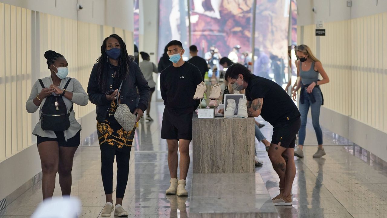 Mask mandate returns for LA County as COVID cases soar