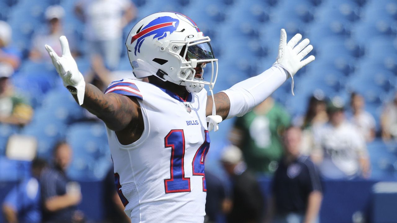 Bills star WR Diggs misses practice on opening day of mandatory