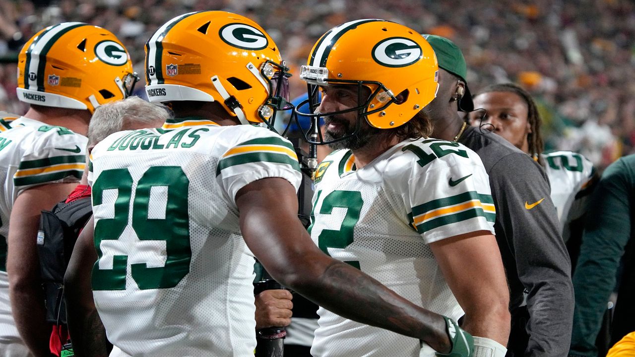 Packers host Seahawks: Three things to watch