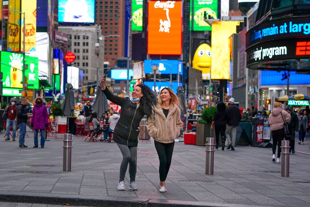 Tourism returns and Times Square hopes to regain its shine