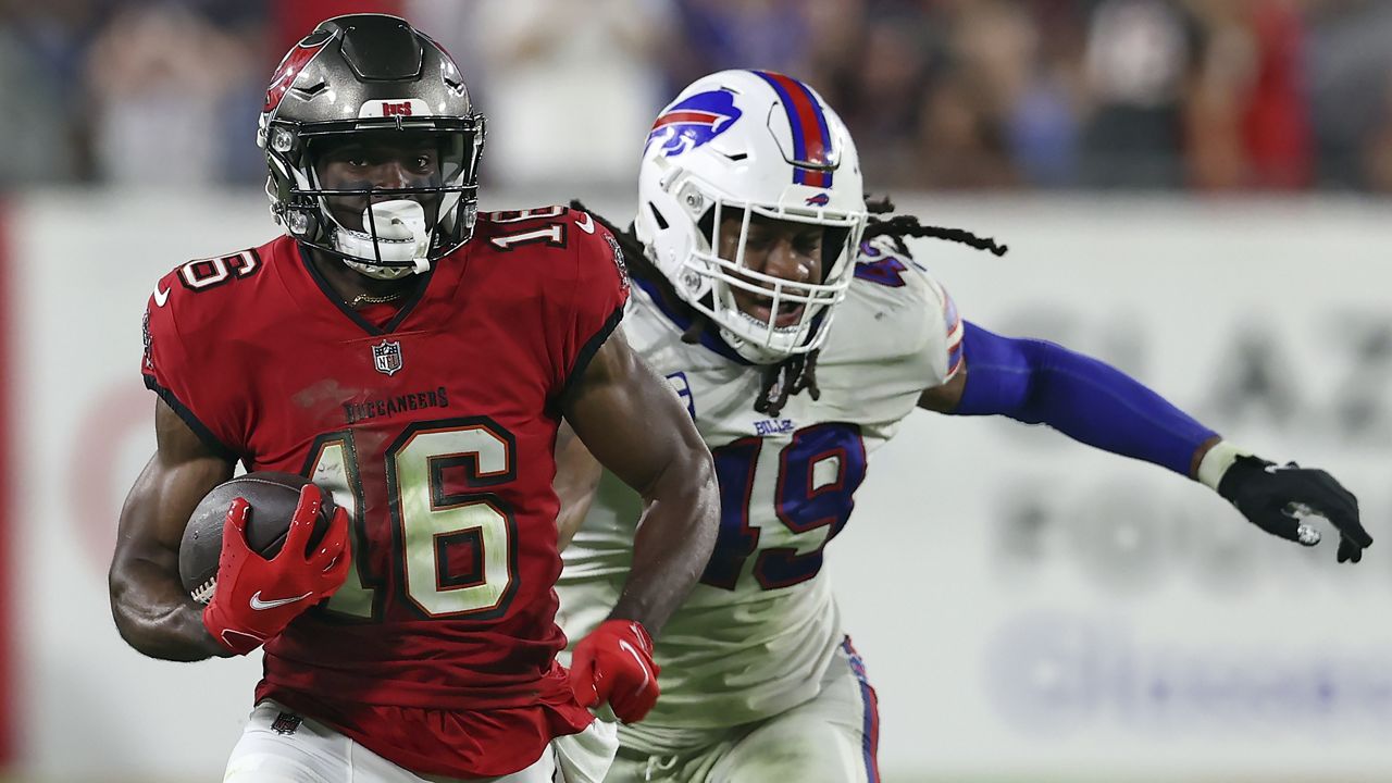 Brady, Bucs top Bills 33-27 in OT