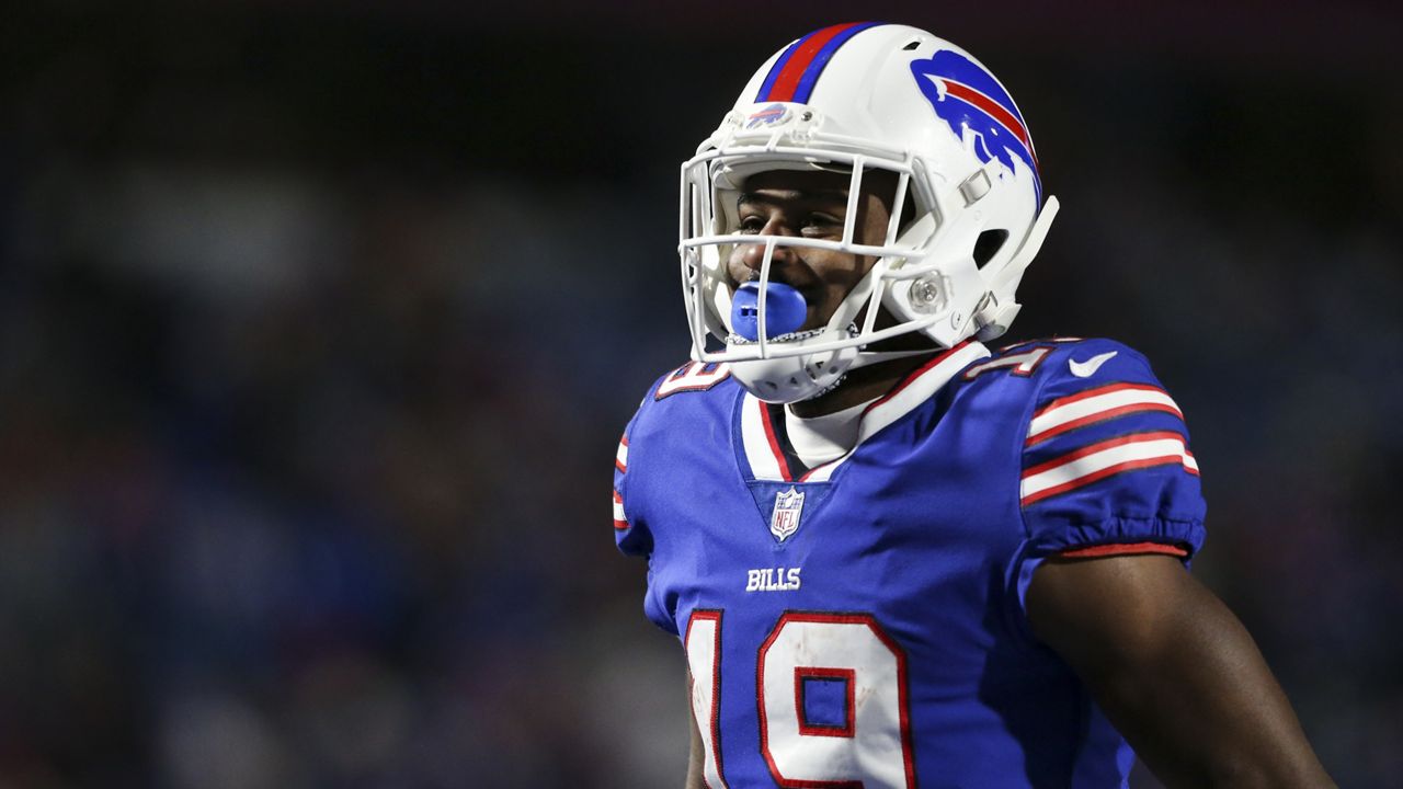 Isaiah McKenzie returns to Buffalo Bills on one-year contract