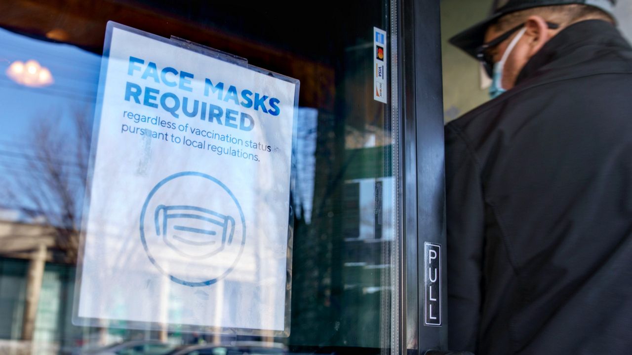 ¿En qué lugares de NYC se requiere usar mascarilla?