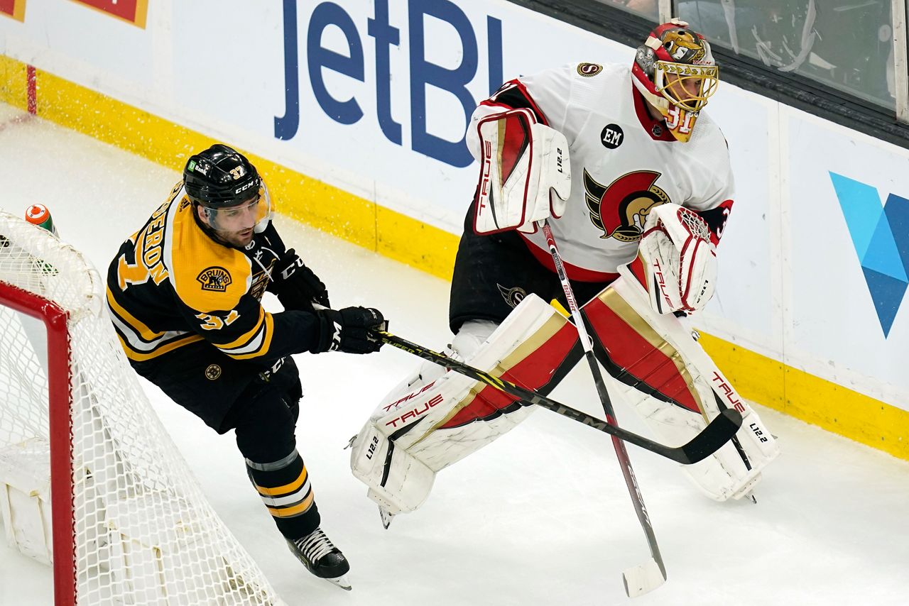 Bruins rookie Poitras plays his way onto roster. Now he needs to