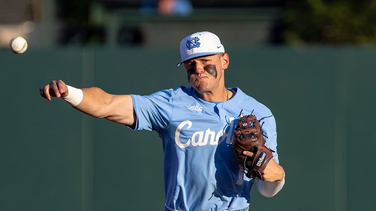 UNC baseball team knocks off VCU, advances to Super Regional