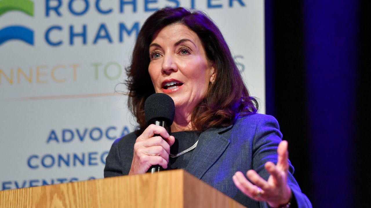 Hochul, Zeldin look to boost support in final weeks of campaign 