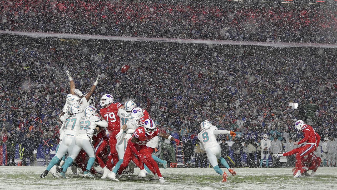 Buffalo Bills defeat Miami Dolphins on game-winning FG in snow game