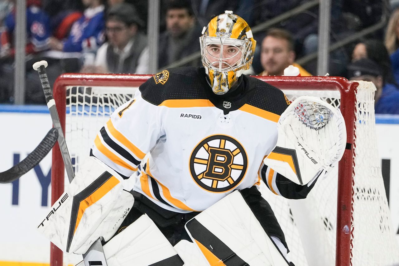 Bruins netminder Jeremy Swayman receives 'star' honors from NHL