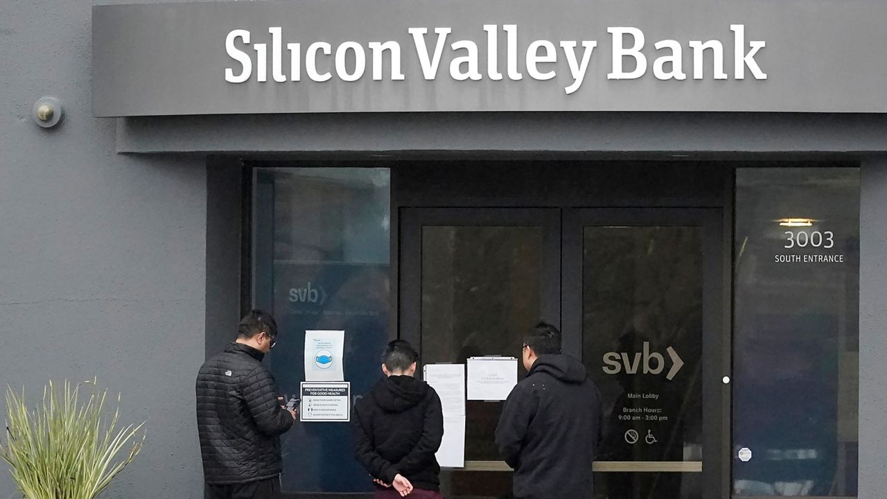 Bank closure won't impact average customer, experts say - Vimarsana News