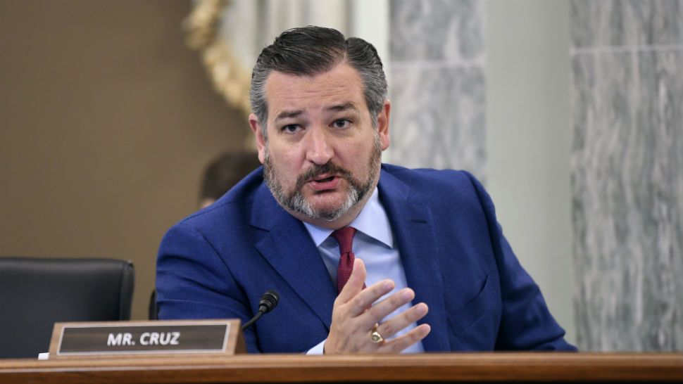 Sen. Ted Cruz, R-Texas, asks a question during a Senate Commerce, Science, and Transportation committee hearing to examine the Federal Communications Commission on Capitol Hill in Washington, Wednesday, June 24, 2020. (Jonathan Newton/The Washington Post via AP, Pool)