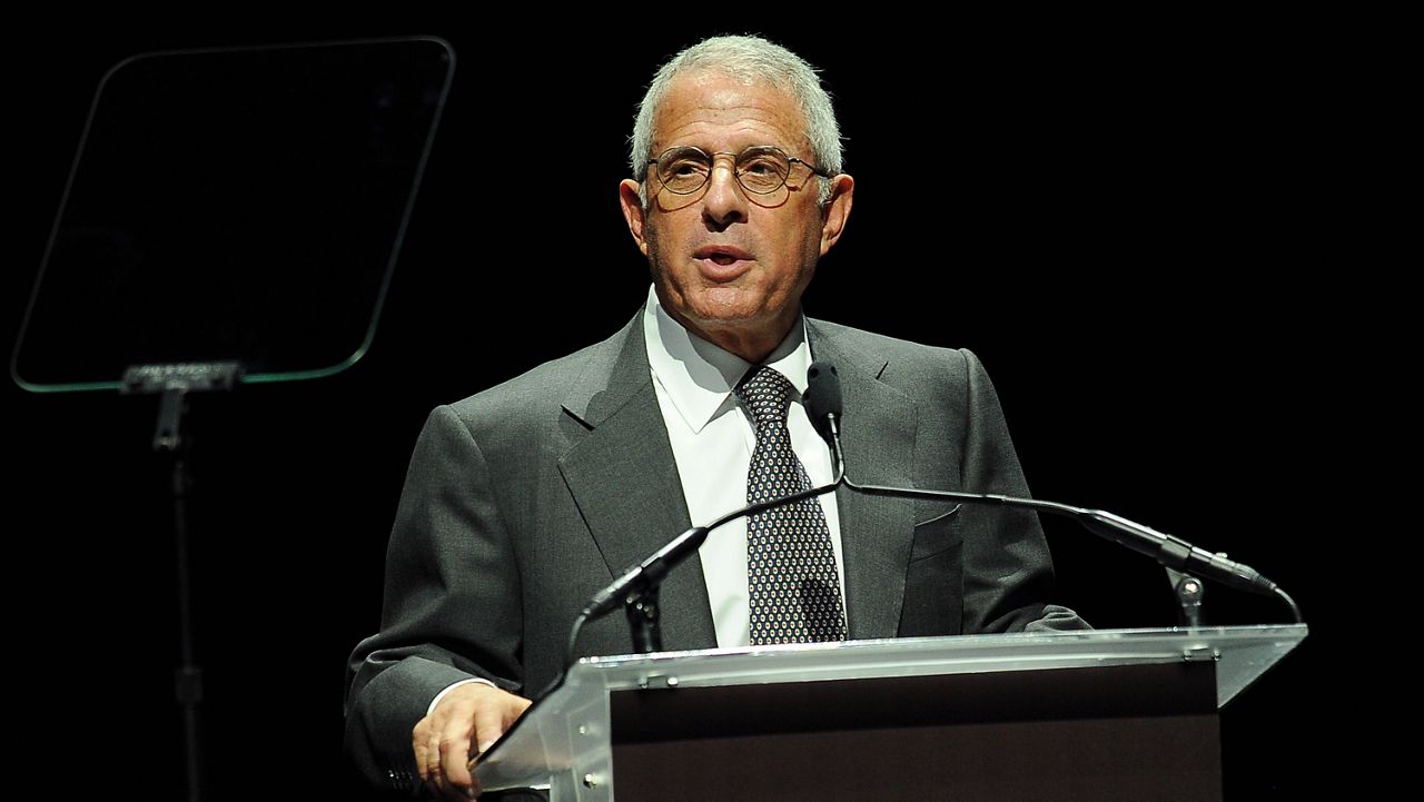 Longtime NBCUniversal Exec. Ron Meyer Exits