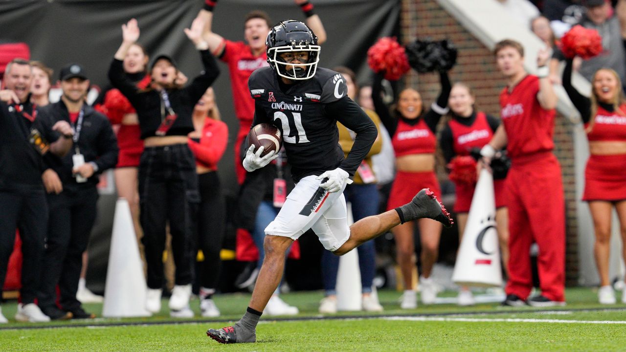 Cincinnati Football: Tyler Scott paces Bearcats past Navy to