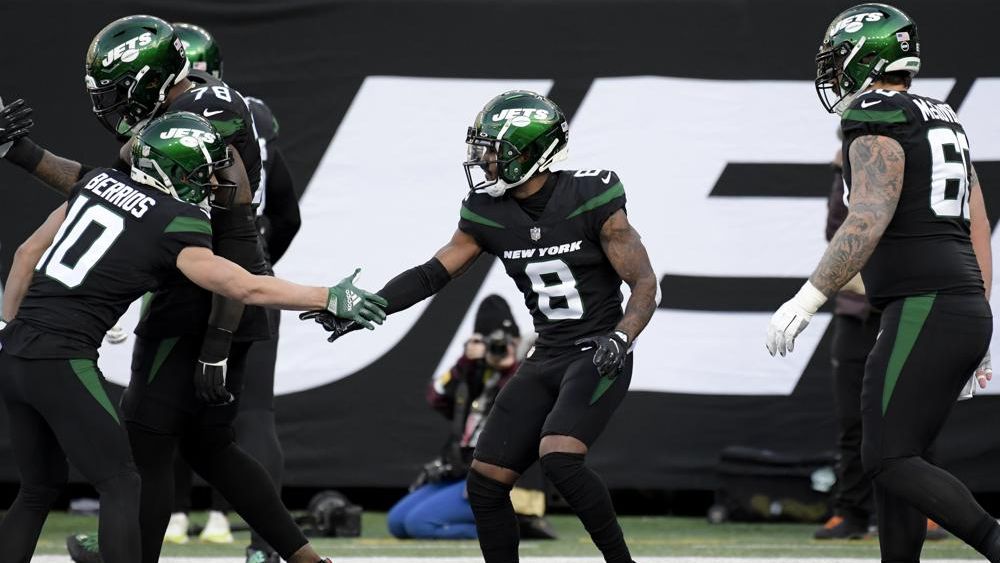 Jets WR Elijah Moore Picks Up Where He Left Off in the Playmaking