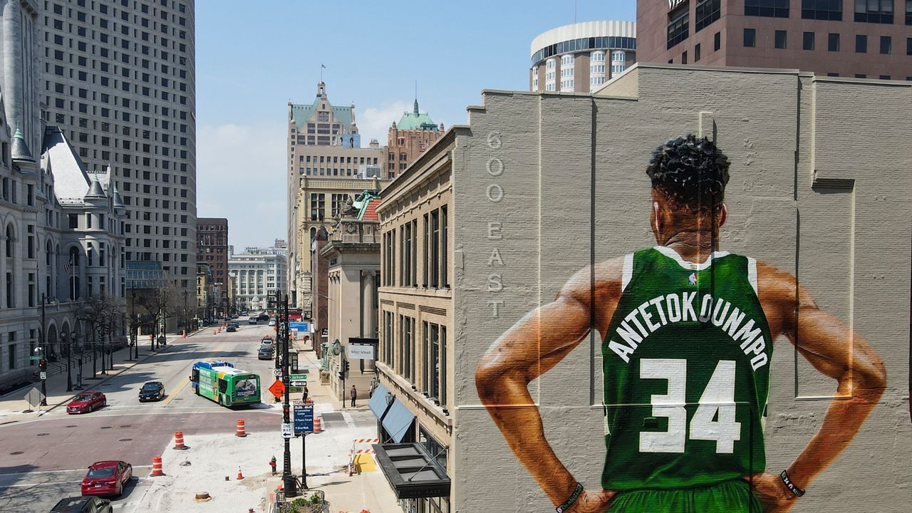 Giant mural in downtown Milwaukee celebrates Giannis Antetokounmpo