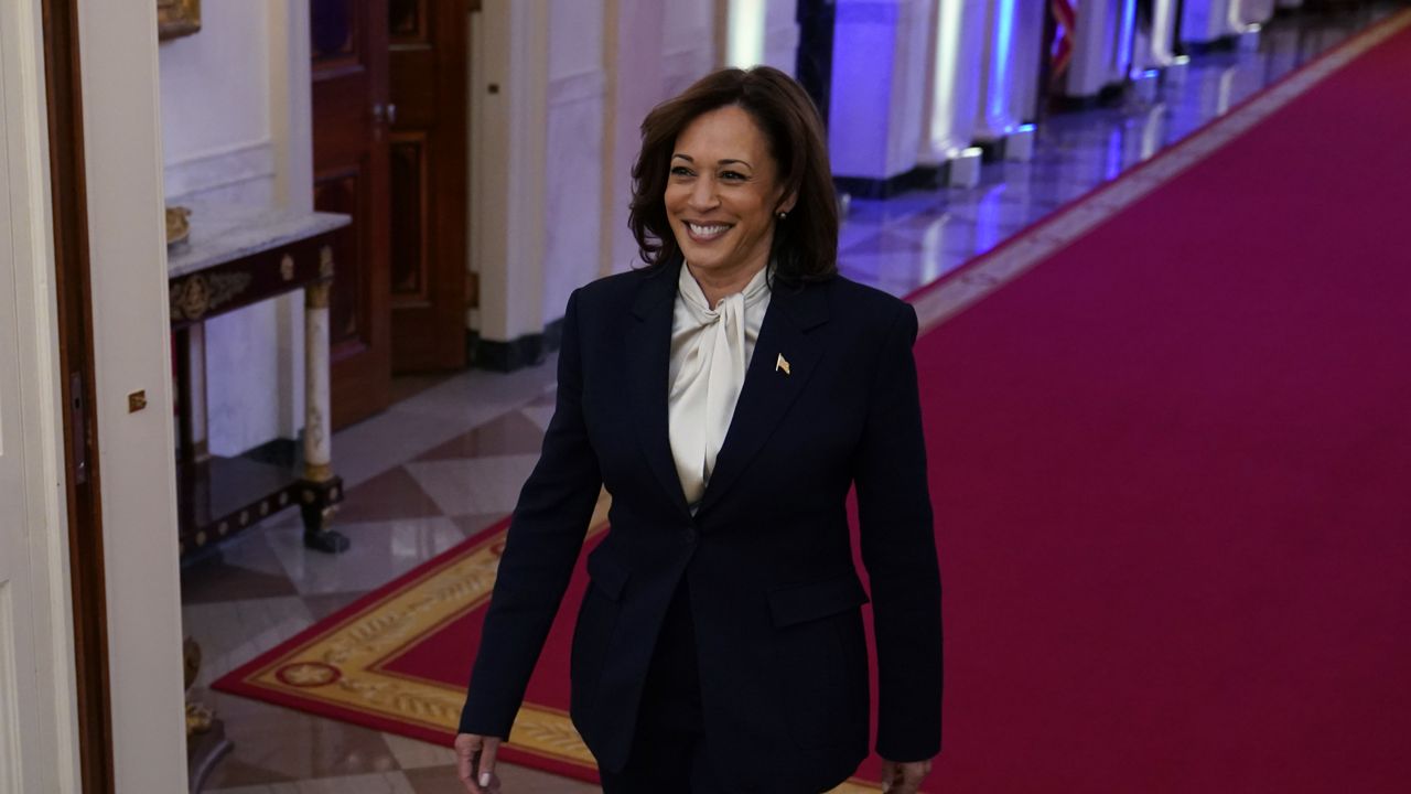 WH officials highlight clean energy investments in Arizona - Vimarsana News