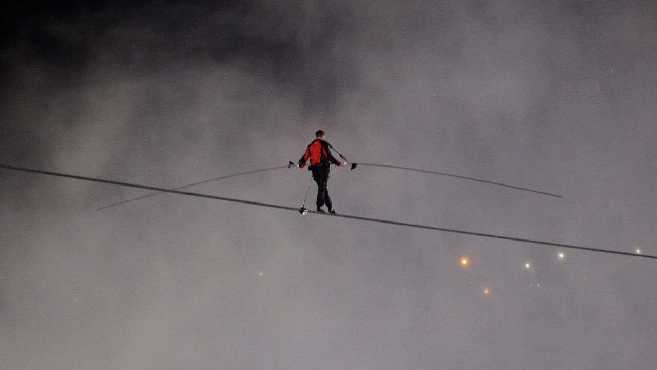 fejl Seminary forhøjet 10 years since Nik Wallenda's Niagara Falls tightrope walk