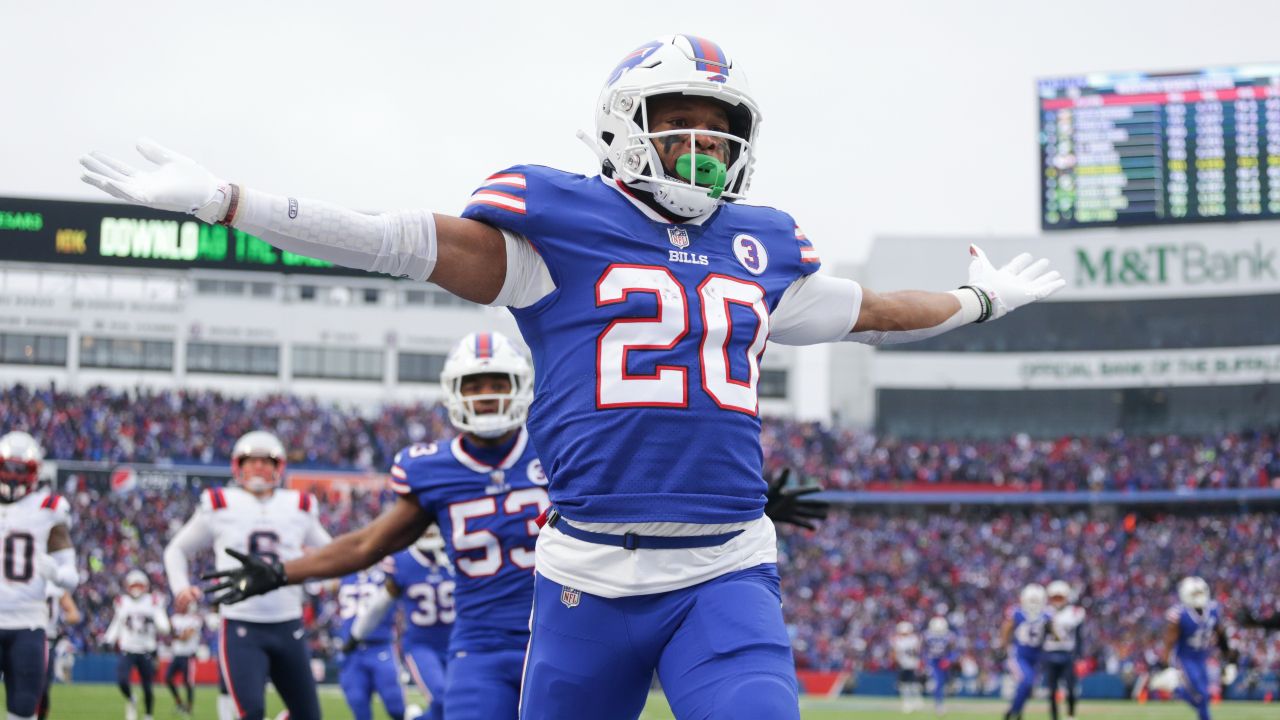 Bills end the Patriots' season with a pair of kick returns for TD