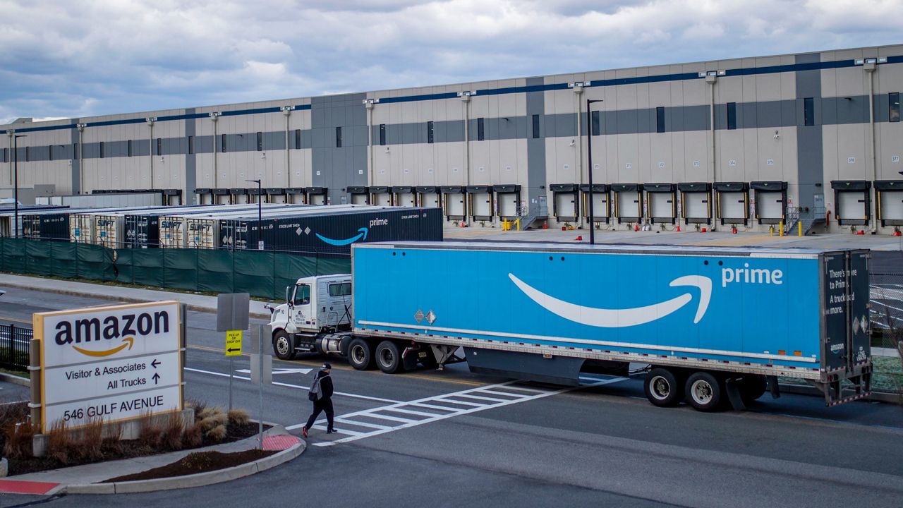 Amazon Warehouse (AP PHOTO).