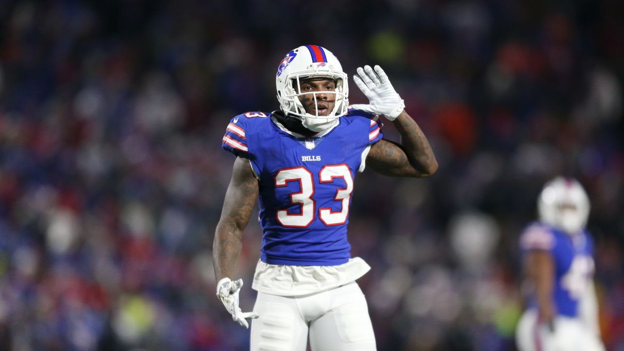 Buffalo Bills cornerback Siran Neal (33) warms up before the start