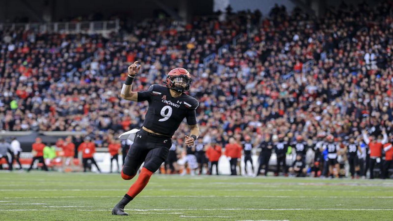 College Football Playoff rankings: UC Bearcats No. 4 this week