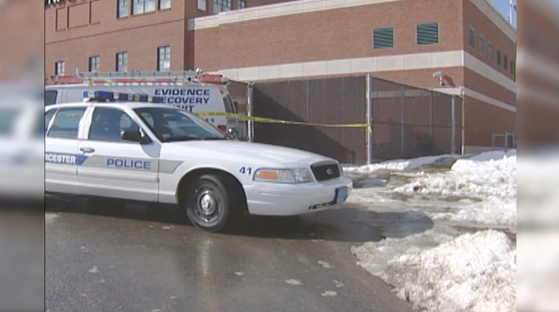 Worcester police respond to the site of a fatal stabbing in 2004. William Rodriguez pleaded guilty to manslaughter in this incident, and is again in custody in connection to a fatal stabbing. (file photo)