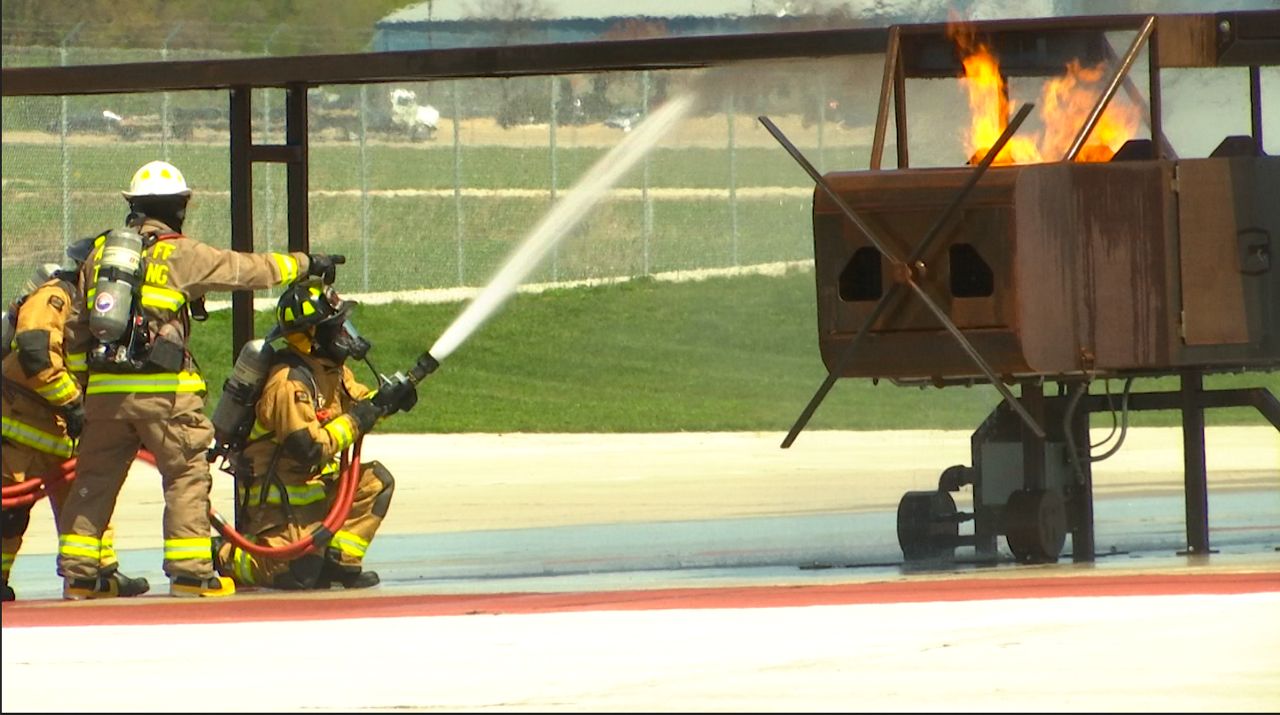 Fox Valley Technical College Airport Firefighter Training
