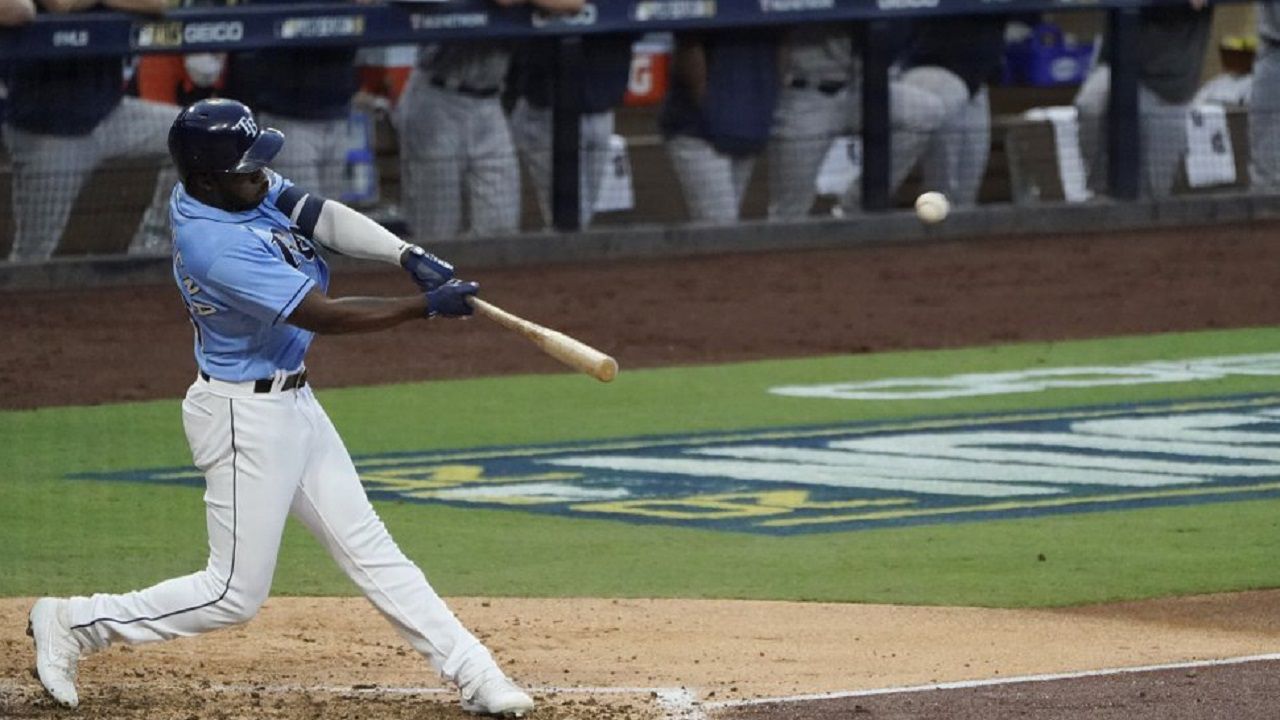 Randy Arozarena's powerful postseason home run trot