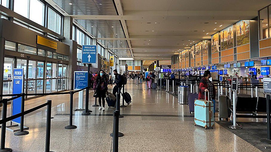 Austin-Bergstrom International Airport. (Spectrum News 1/ Monica Ortiz)