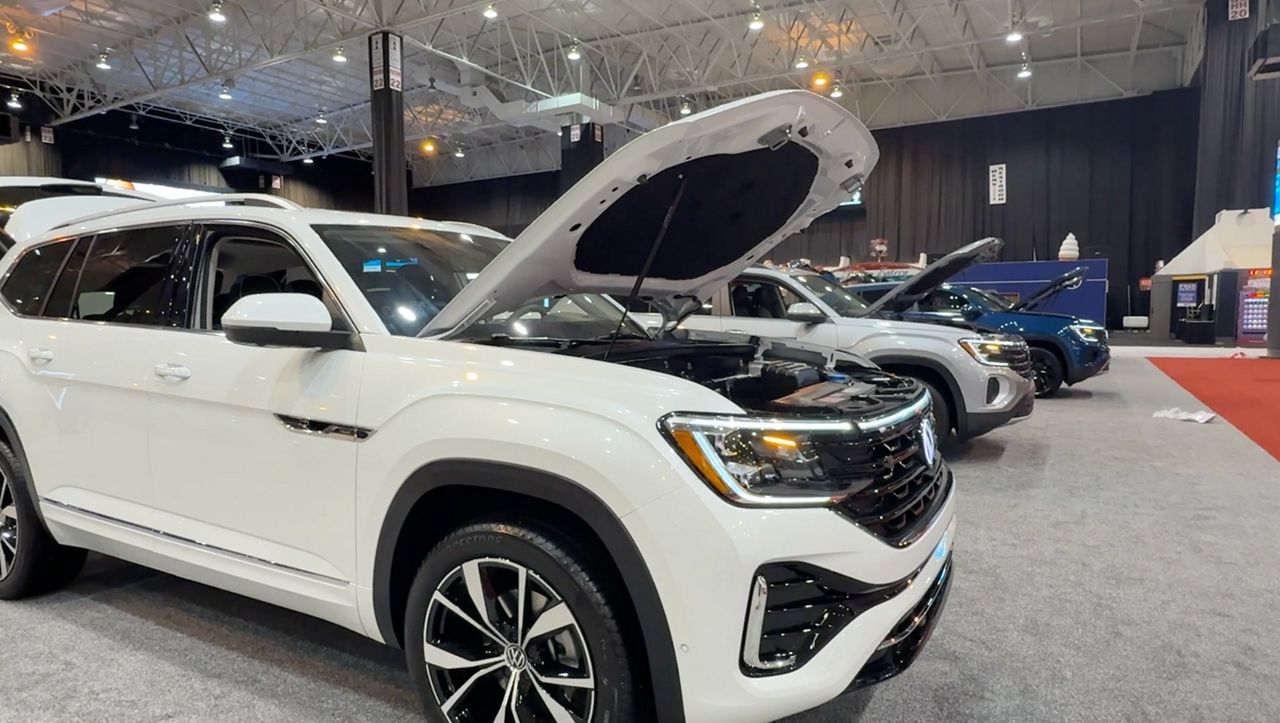 Cleveland Auto Show showcases technology, retro flair
