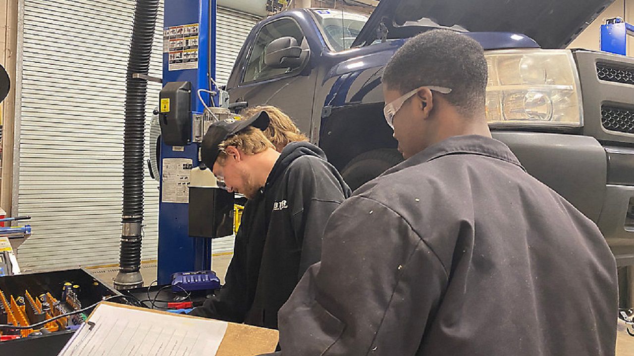 Program addresses automotive technician shortage