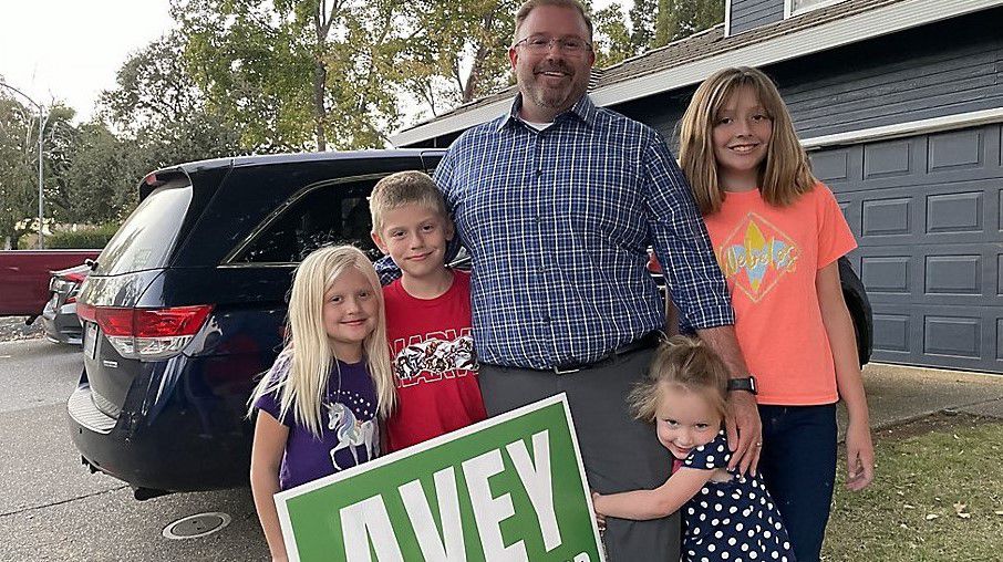 California parents campaign for school board - Vimarsana News