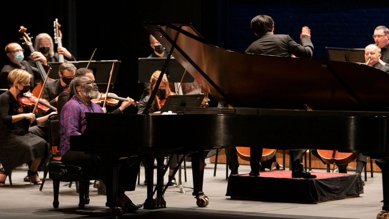 Celebrated pianist Awadagin Pratt launched The Nina Simone Piano Competition to give young Black performers a chance to shine. (Provided: University of Cincinnati College-Conservatory of Music)