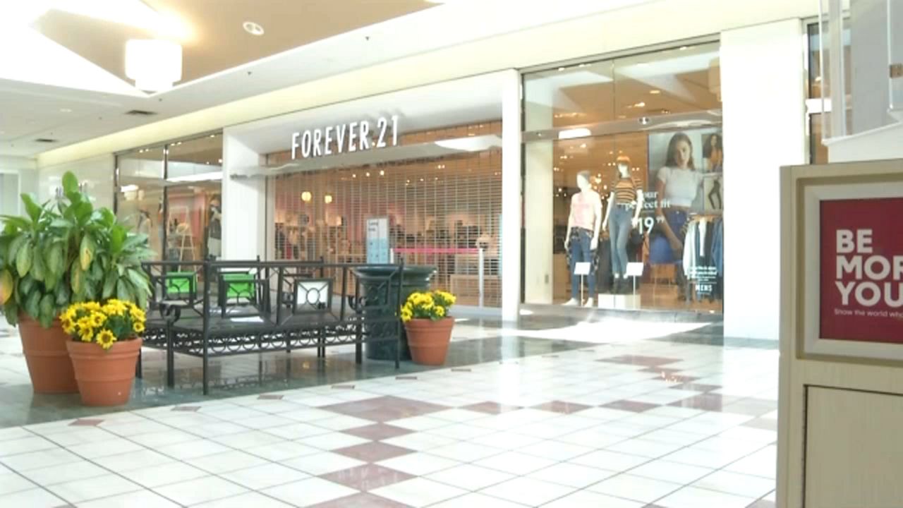 Back to School Shopping at Eastview Mall Despite Pandemic