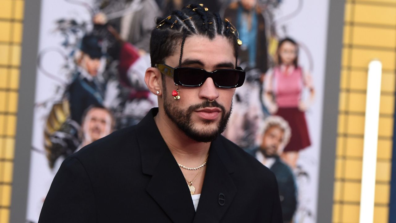 AMAs 2022: Bad Bunny Could Tie a Record Shared by Michael Jackson