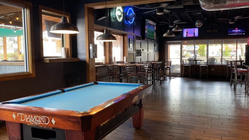 Jerry Allen’s Sports Bar and Grill is expecting a busy March as customers come to watch their favorite teams compete in the ACC men’s basketball tournament. (Spectrum News 1/Natalie Mooney)
