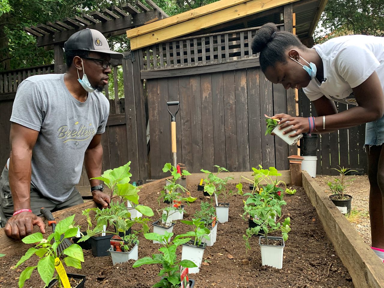 15 Year Old Lemonade Ceo Shares Tips For Earth Day