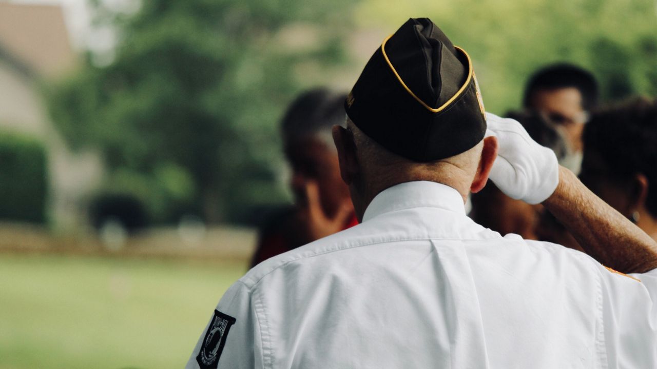 The Sunshine State looks like a good place for veterans to live. (Image by Sydney Rae via Unsplash)