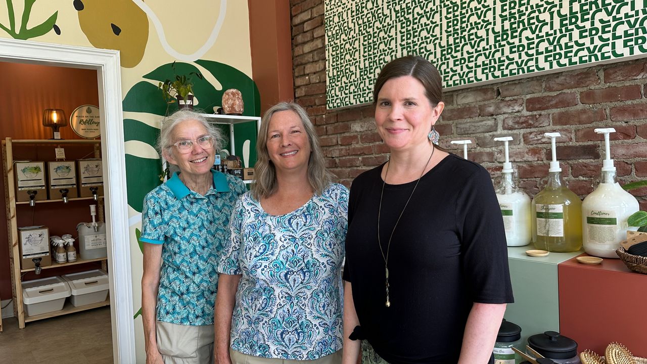 Louisville community working to reduce plastics