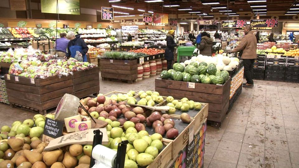 Wegmans produce supermarket Buffalo